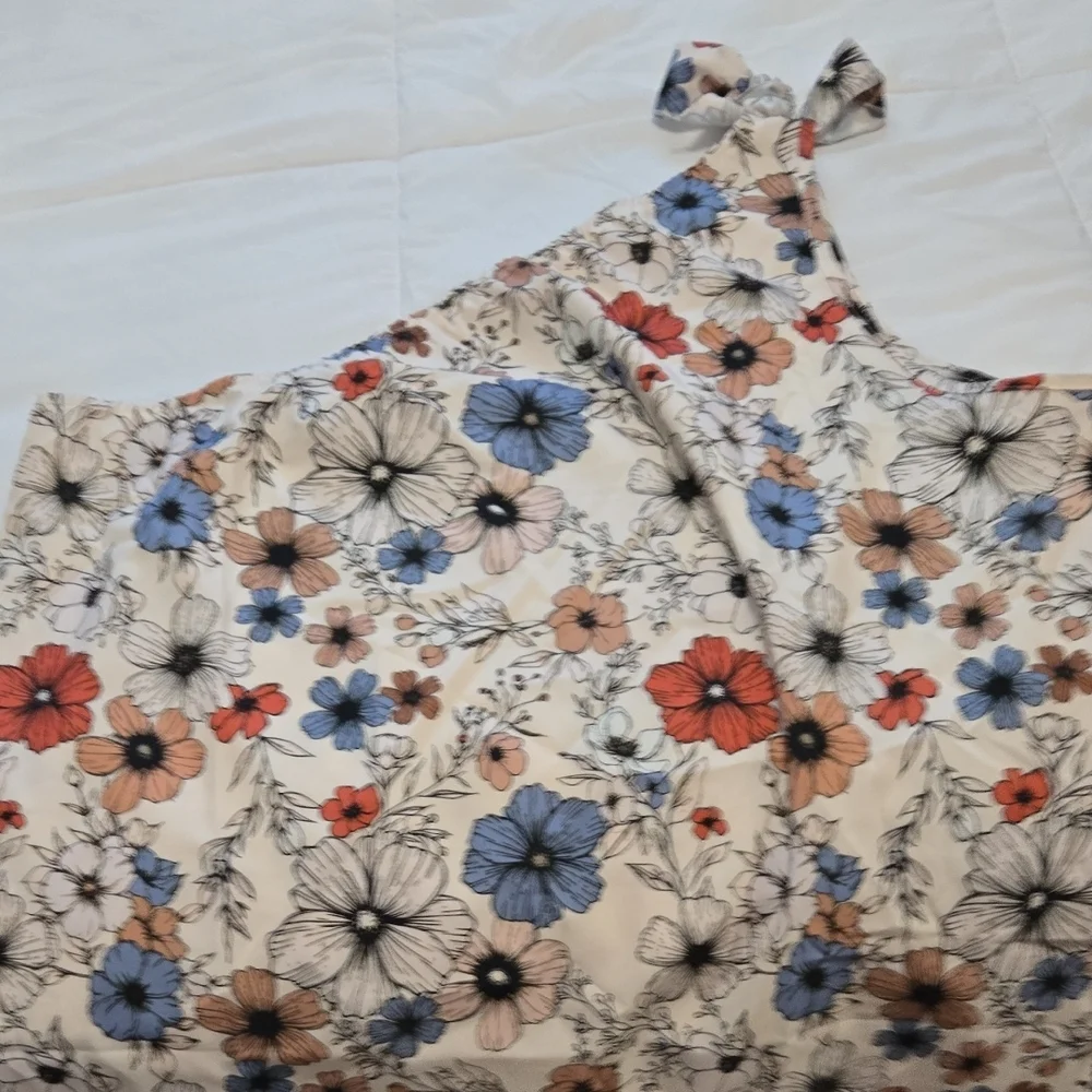 Floral One-Shoulder Top - Picture 2 of 3
